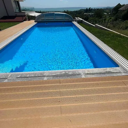 With Pool In Csopak-balaton 58065 Сasa de vacaciones *